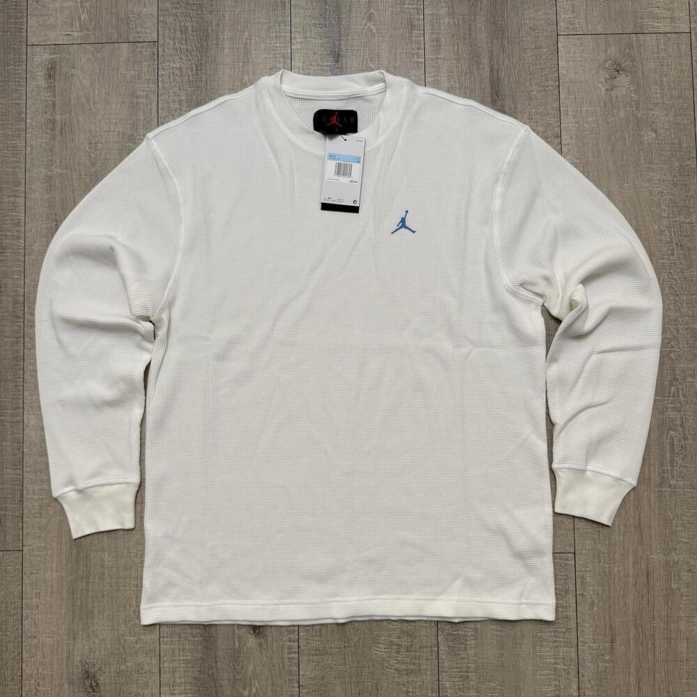 Nike Jordan Essentials UNC White Long-Sleeve Crew Neck Top FV7456 Size Medium